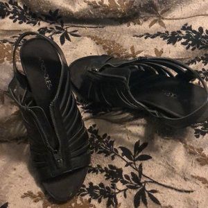 Black wedge worn once